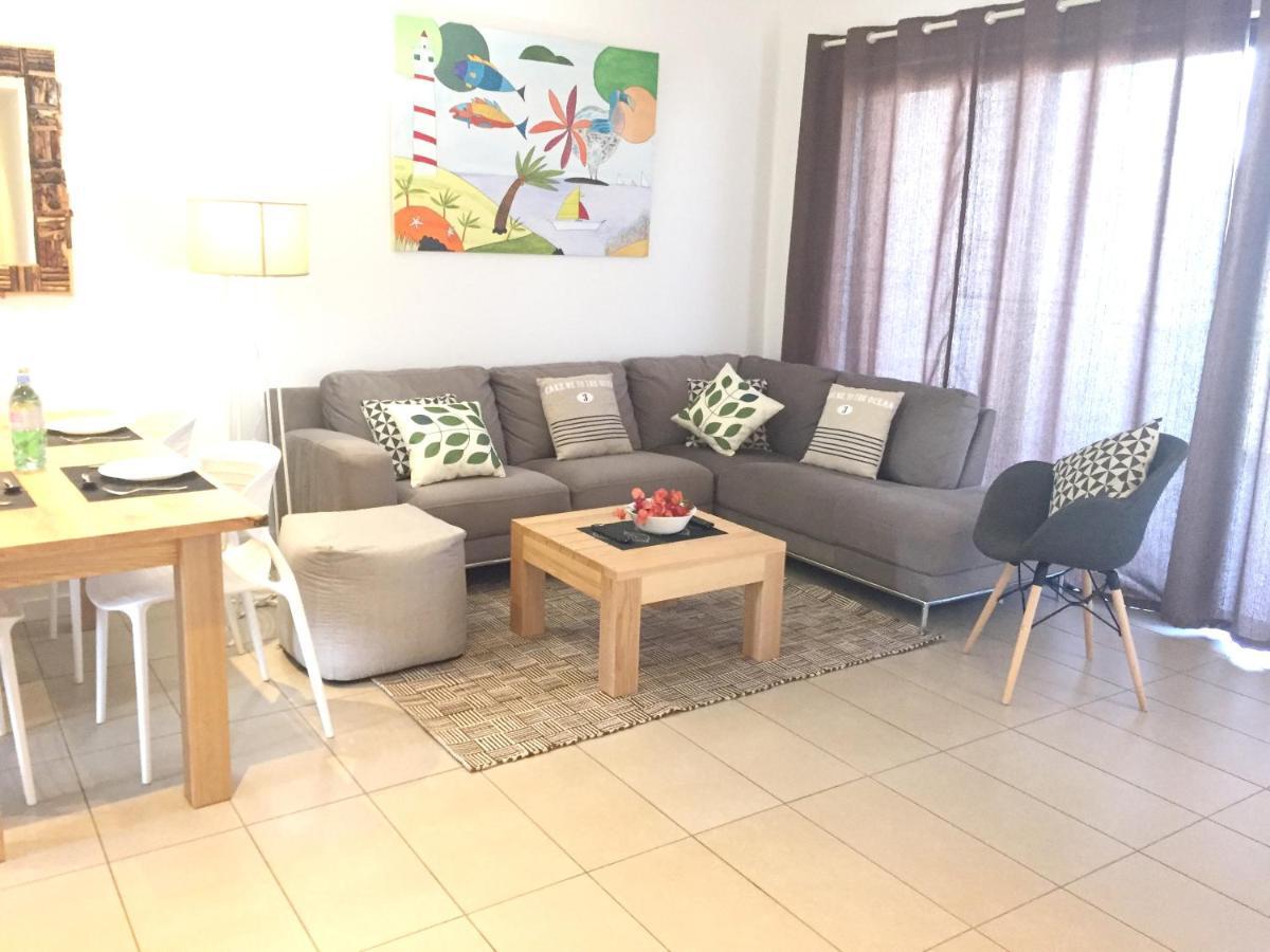 Apartment With 3 Bedrooms In Roches Noires, With Wonderful Sea View, Shared Pool, Terrace Riviere du Rempart Екстер'єр фото